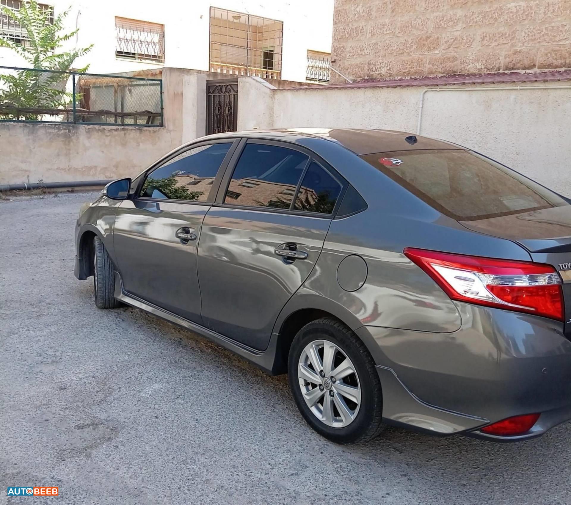 تويوتا ياريس 2015