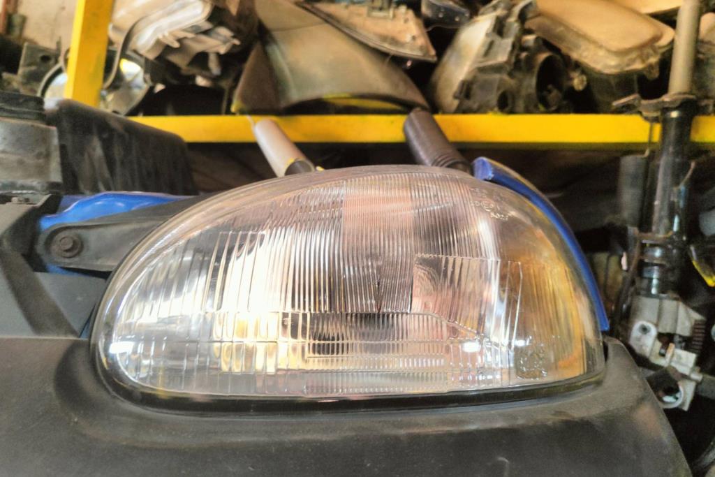 Lights Front light Opel Corsa