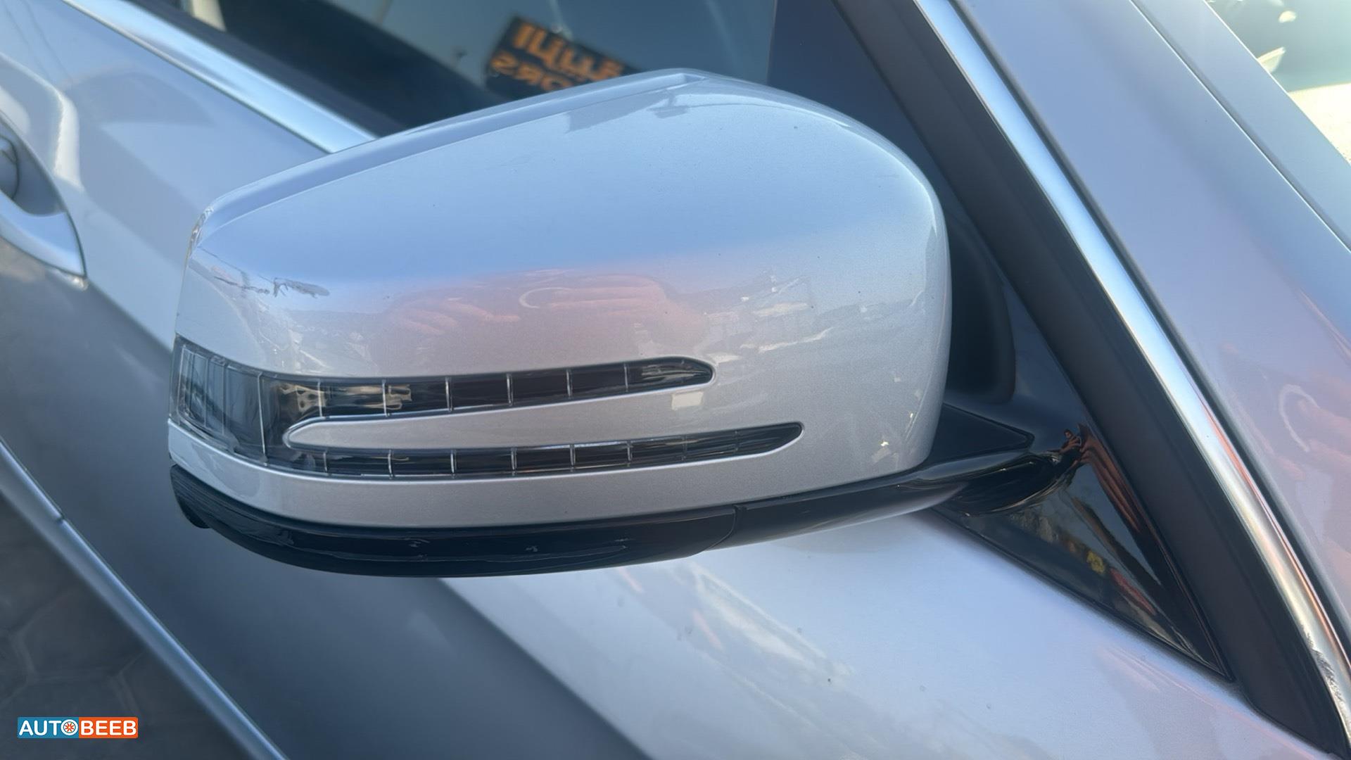Mercedes Benz E300 2011