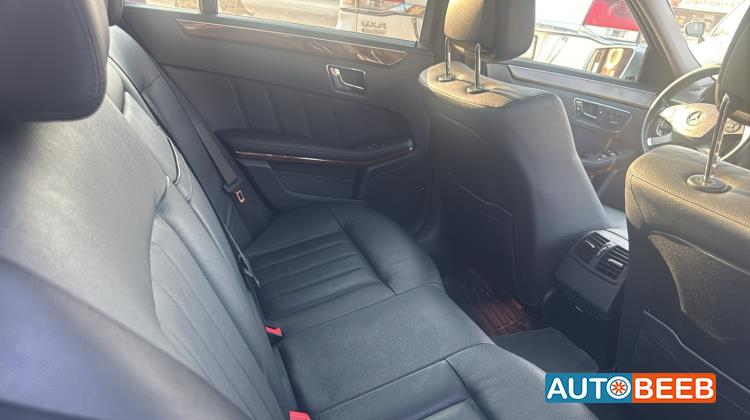 Mercedes Benz E300 2011