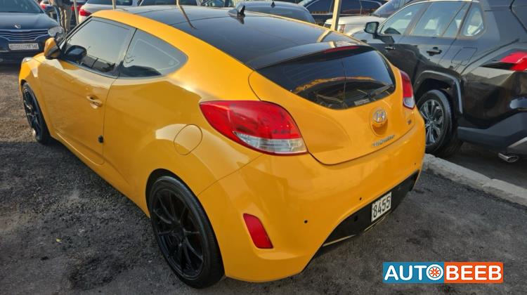 Hyundai Veloster 2012