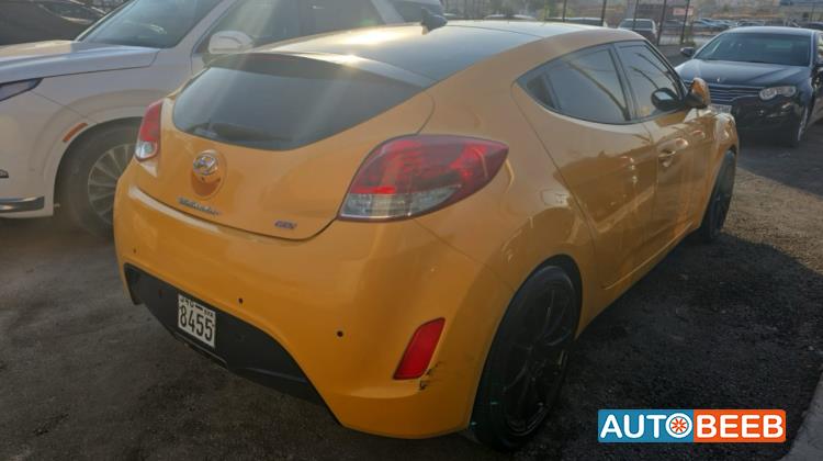 Hyundai Veloster 2012