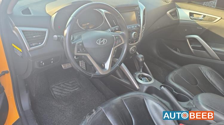 Hyundai Veloster 2012