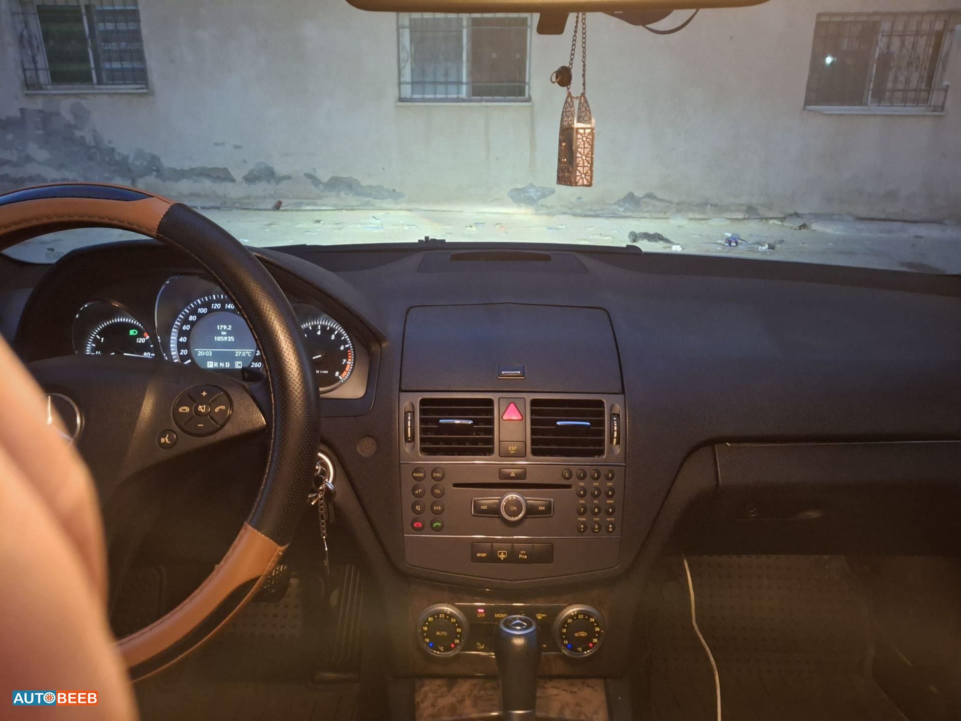 Mercedes Benz C200 2010