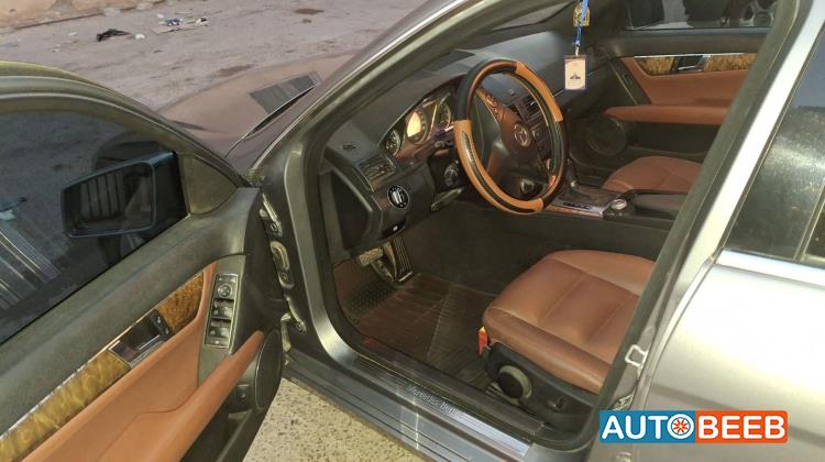 Mercedes Benz C200 2010