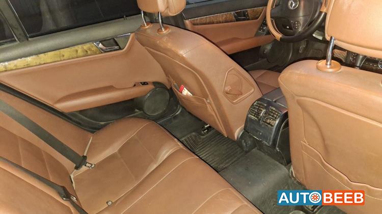 Mercedes Benz C200 2010