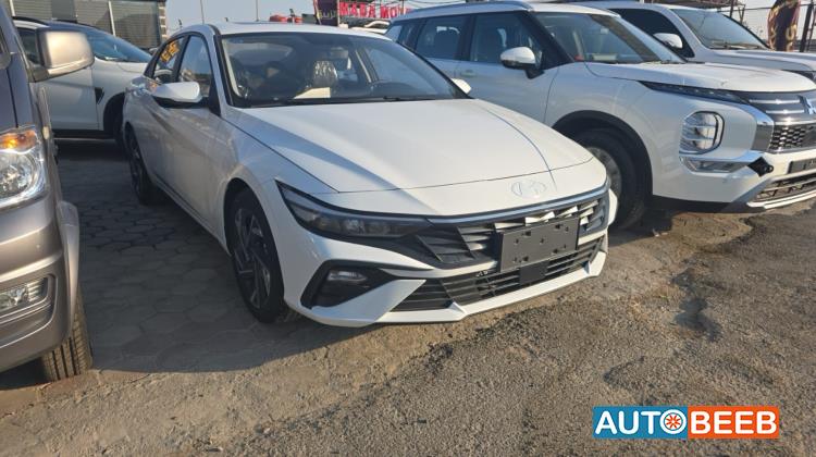 Hyundai Elantra 2025
