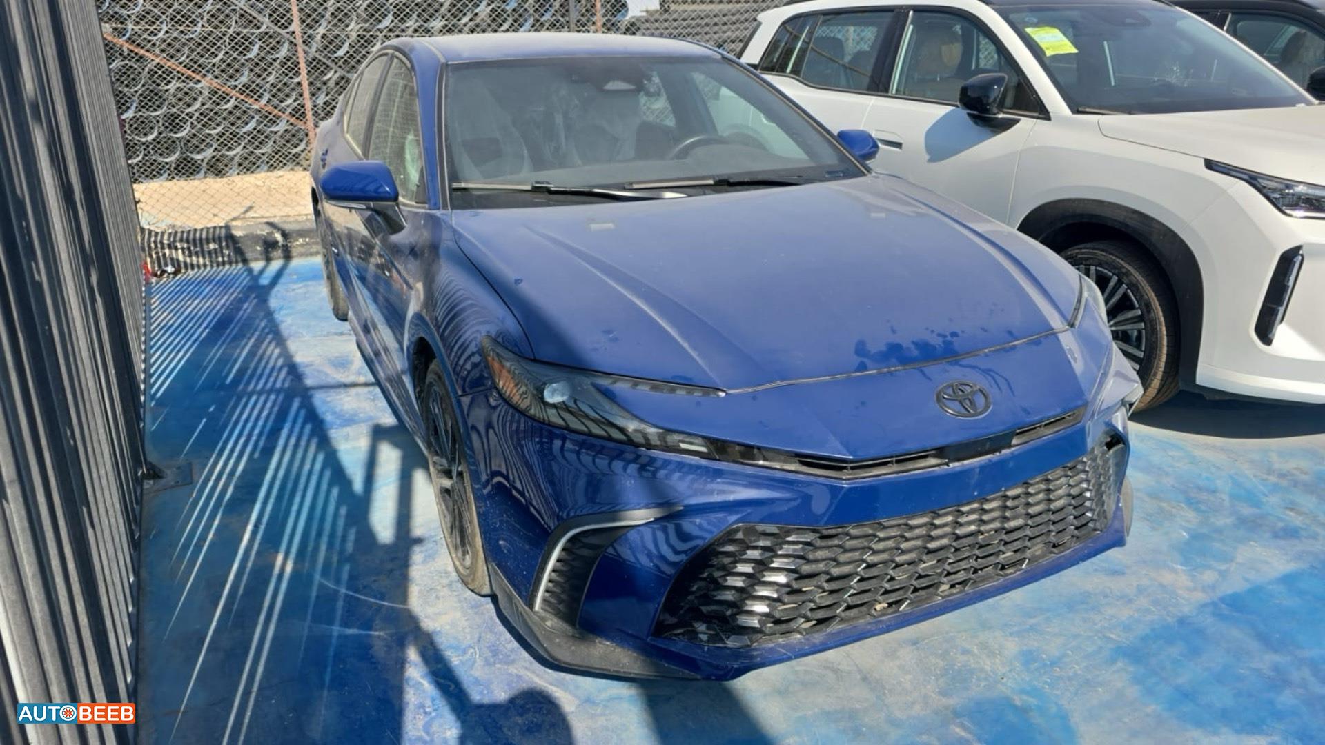 Toyota Camry 2025