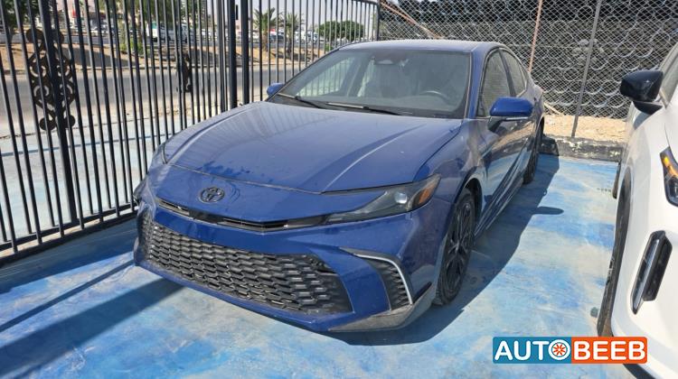 Toyota Camry 2025