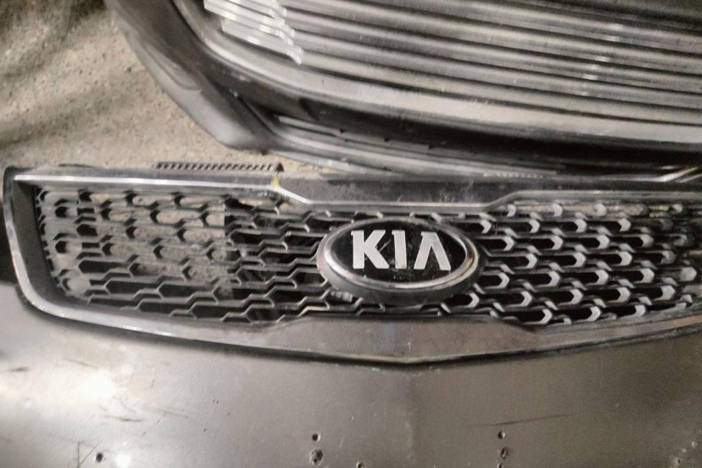 Body  Grilles KIA Cerato