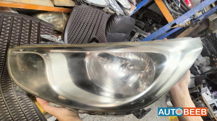 Lights Front light Hyundai Accent