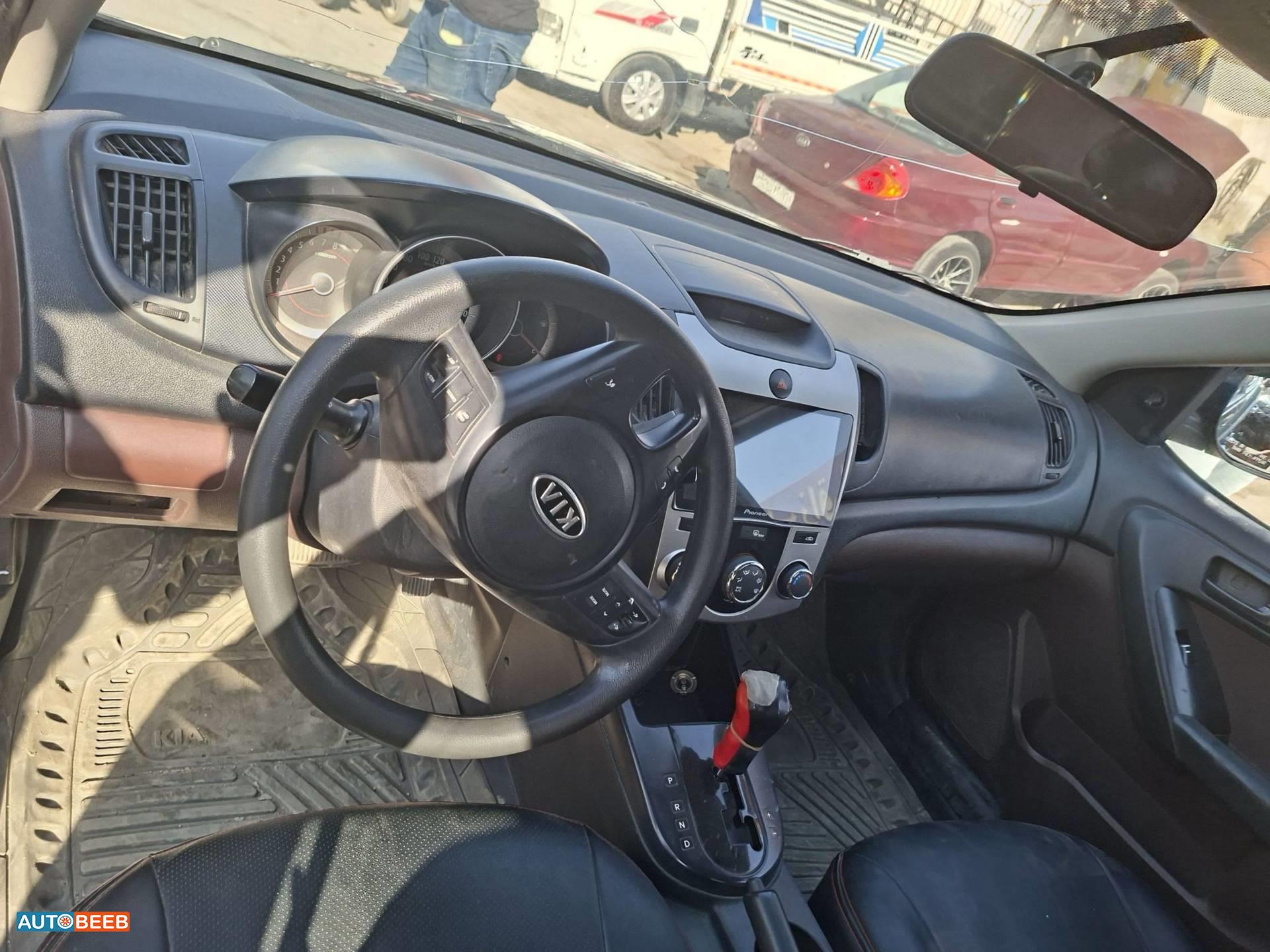 كيا K8 2010