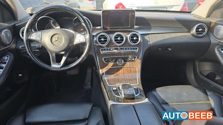 Mercedes Benz C300 2015