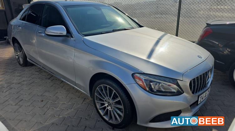 Mercedes Benz C300 2015