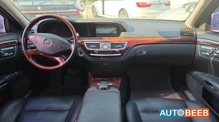 Mercedes Benz S350 2011