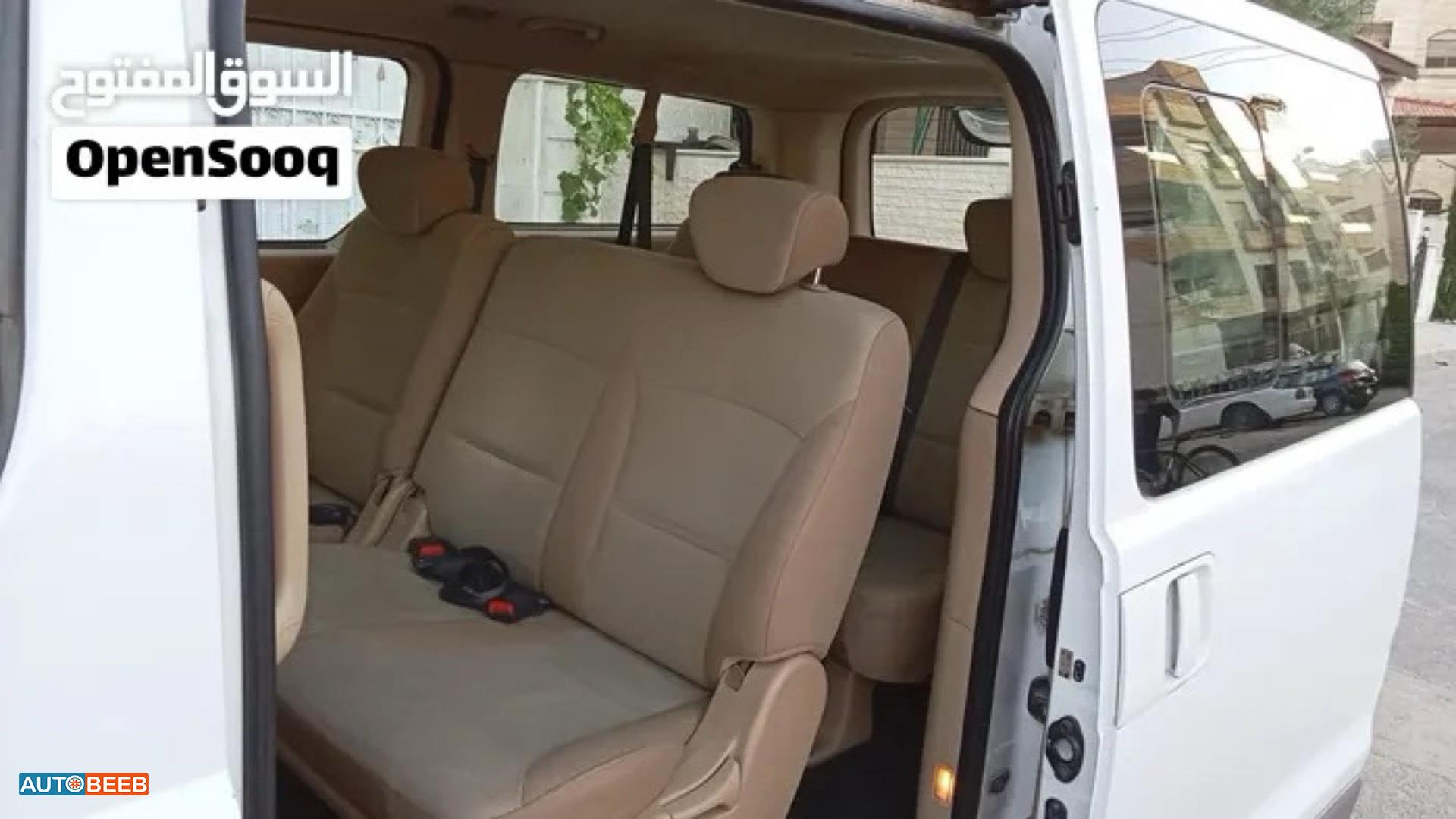 Hyundai H1 2017