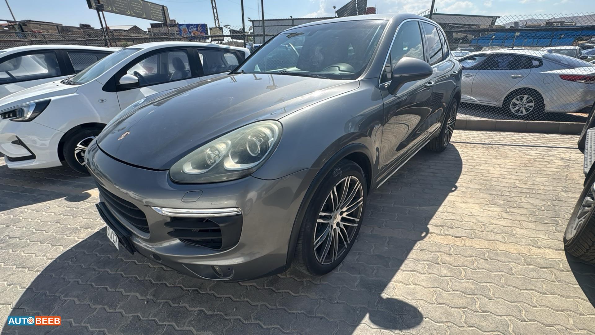Porsche Cayenne 2016