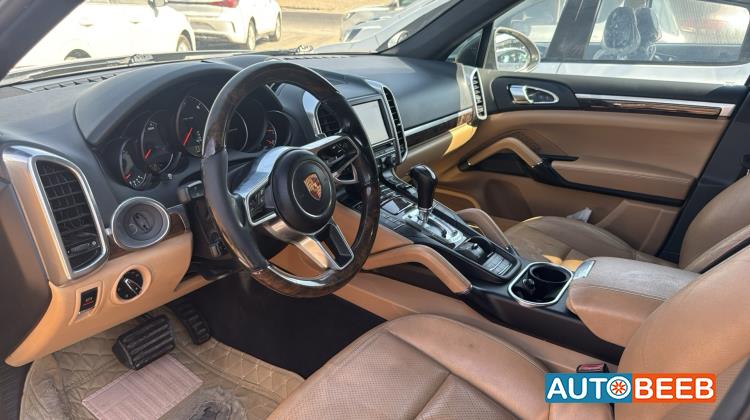 Porsche Cayenne 2016