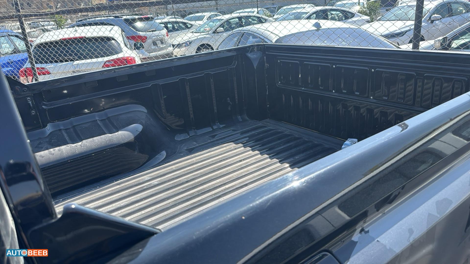 Mitsubishi L200 2025