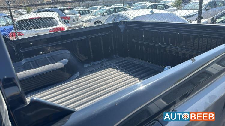 Mitsubishi L200 2025