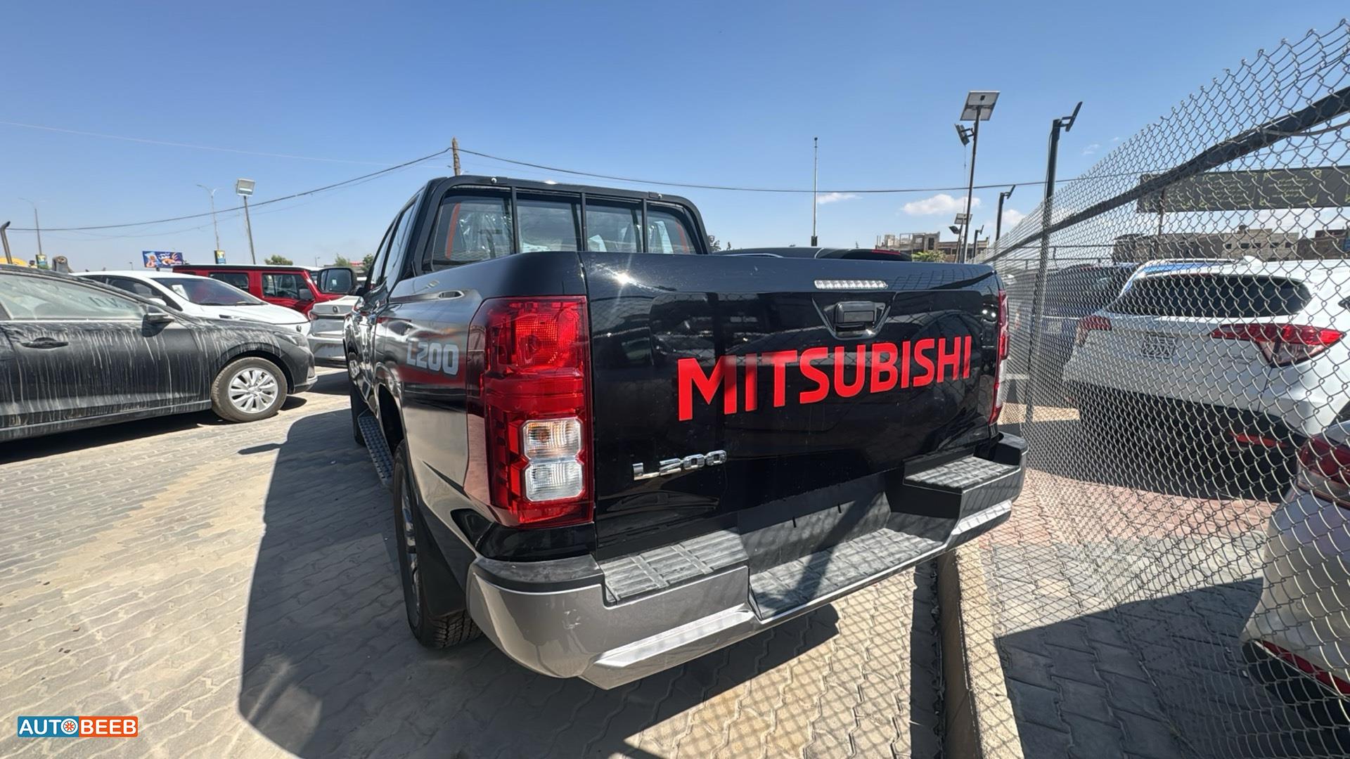 Mitsubishi L200 2025