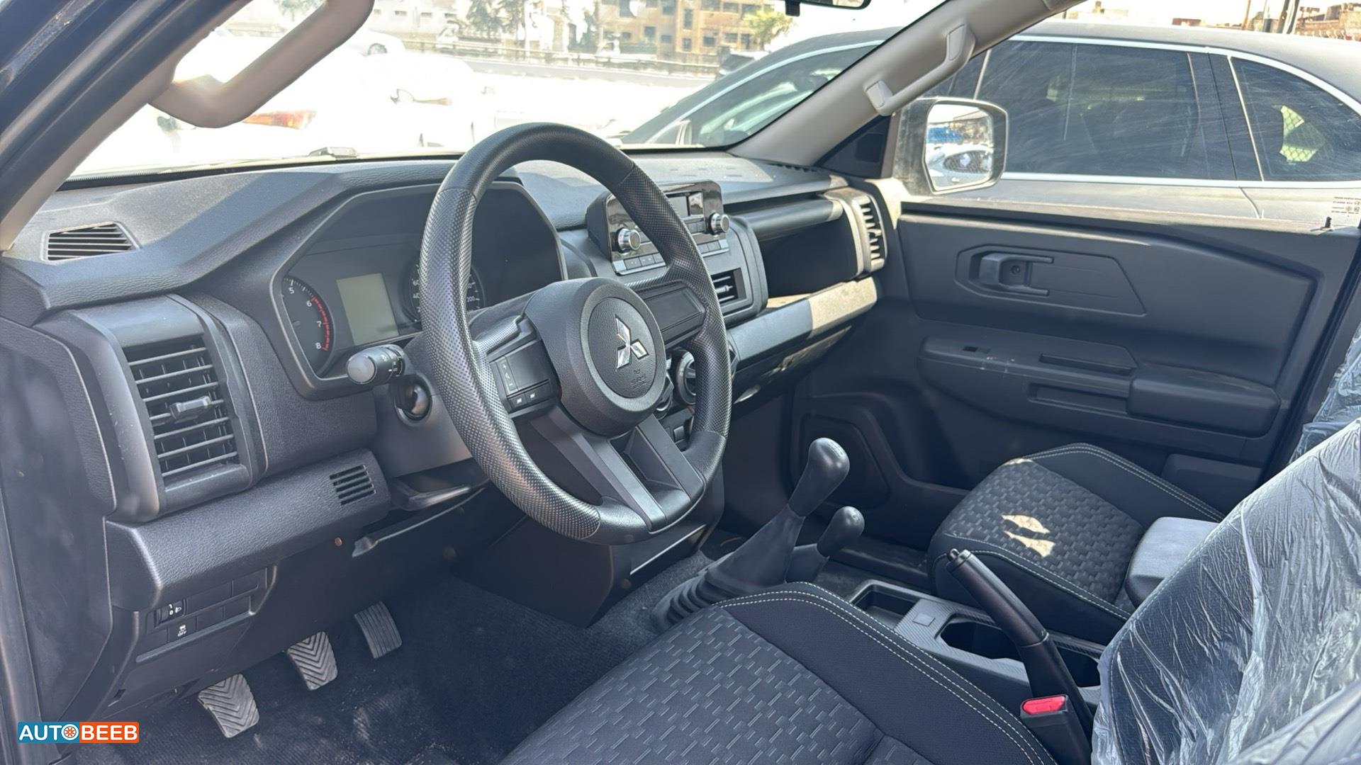 Mitsubishi L200 2025