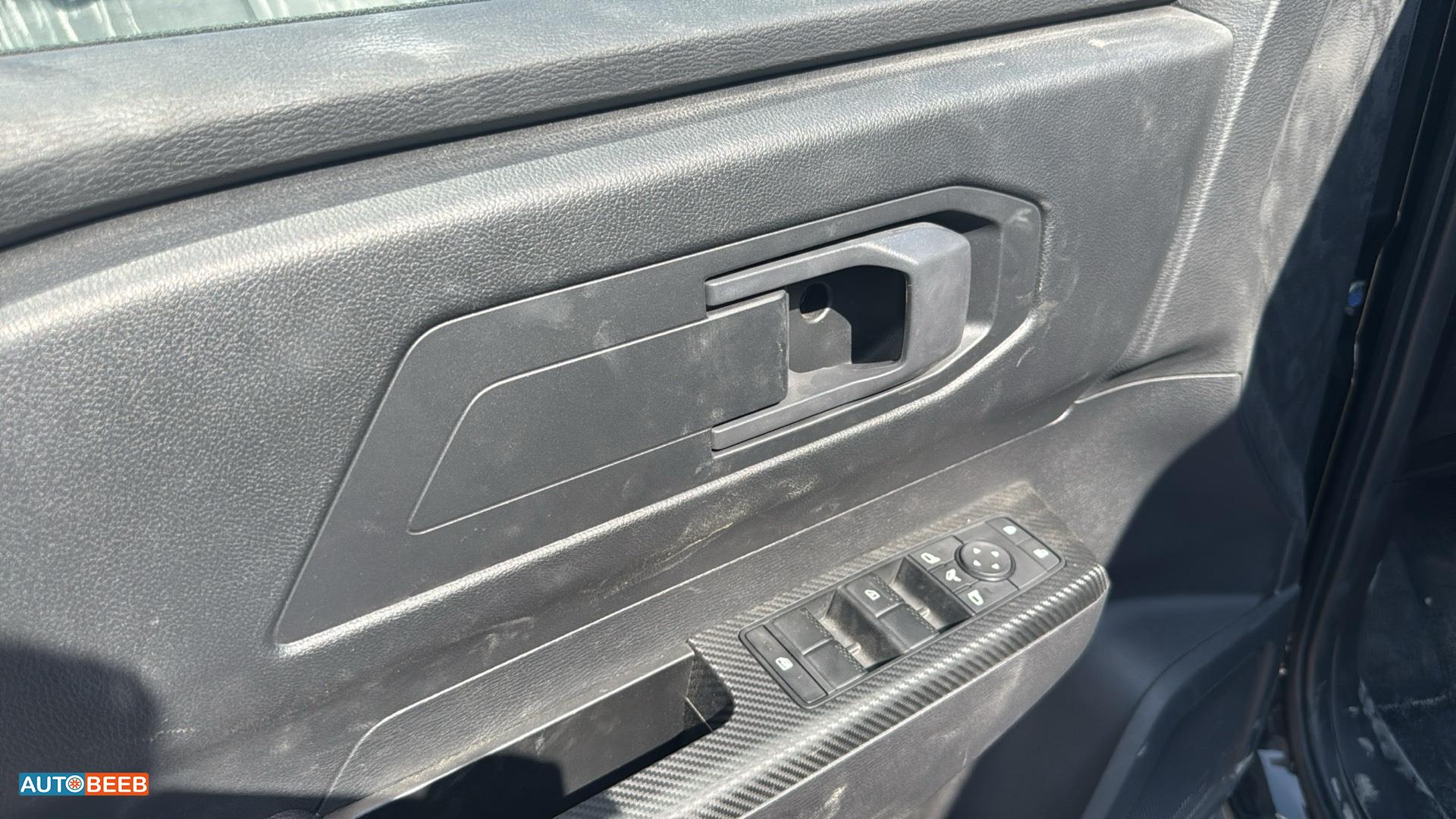 Mitsubishi L200 2025