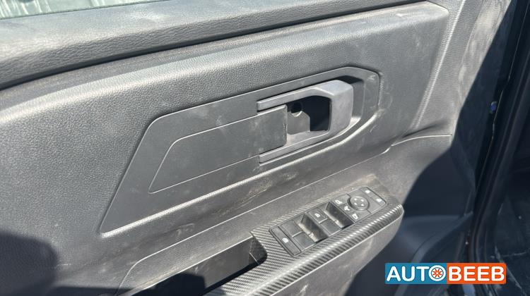Mitsubishi L200 2025