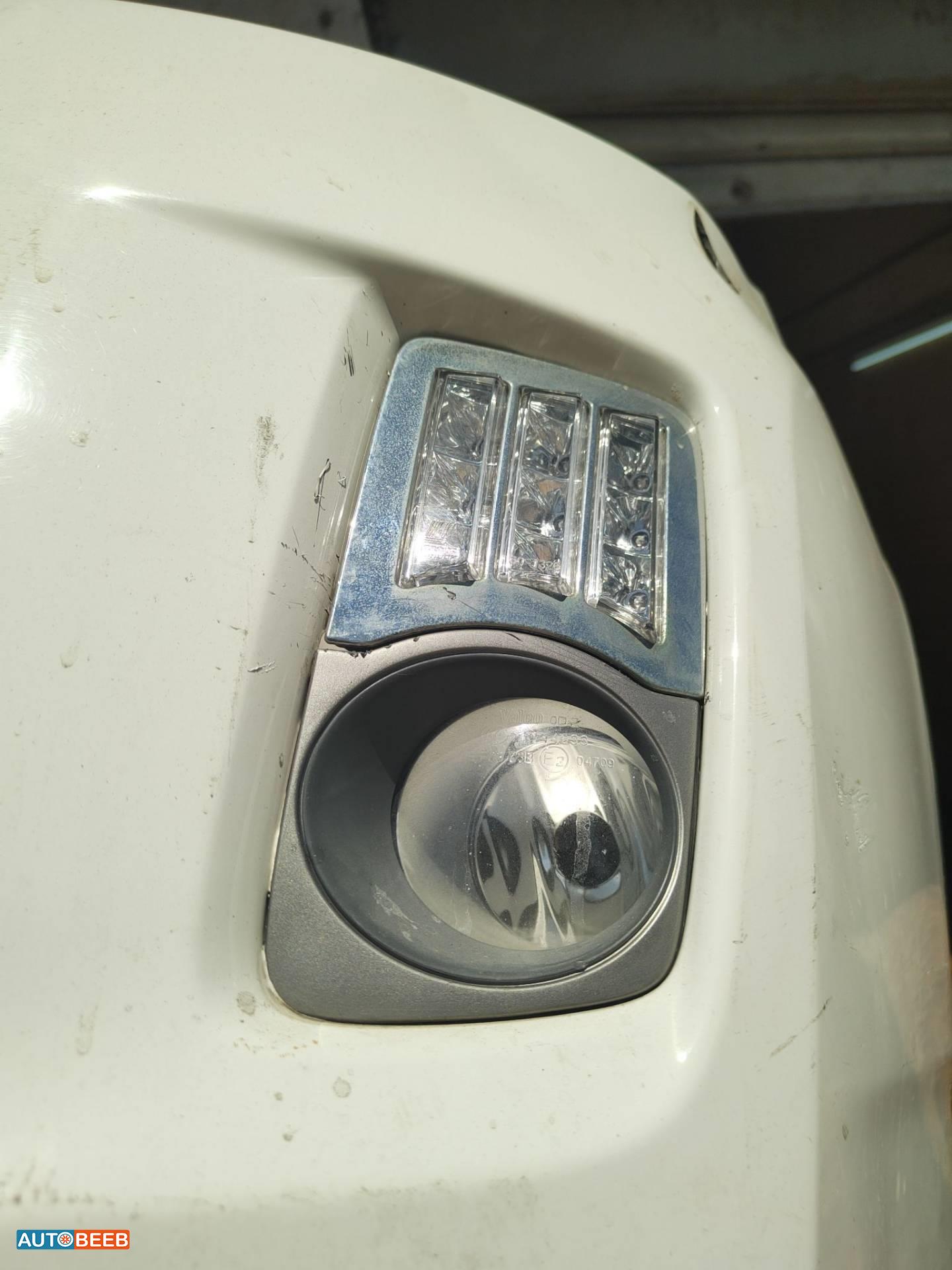 Lights Spotlight Toyota Prius