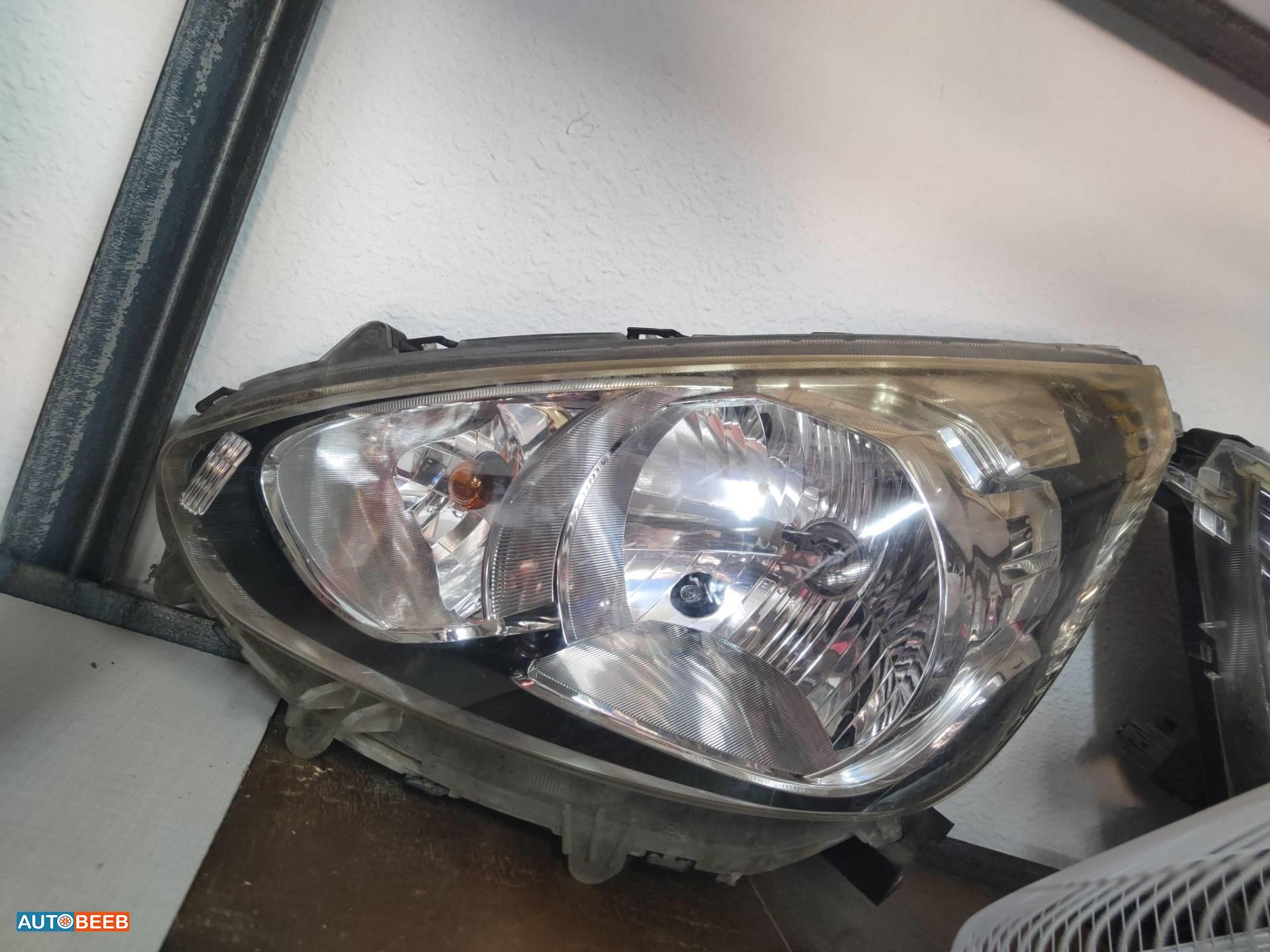Lights Front light Mitsubishi Mirage