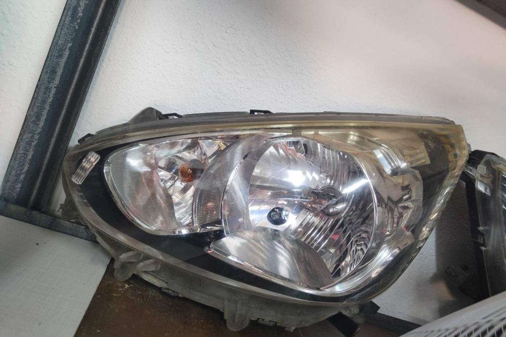 Lights Front light Mitsubishi Mirage