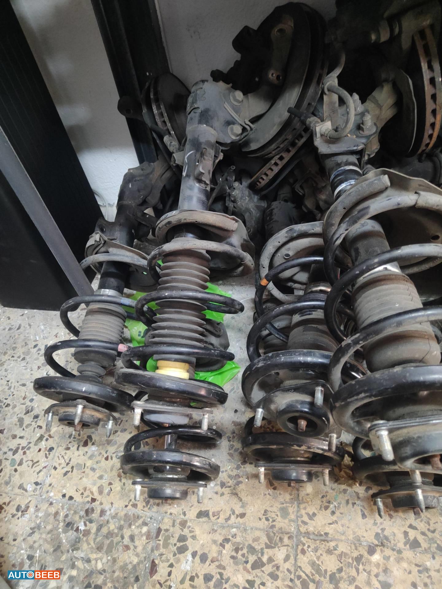  Shock Absorber Mitsubishi Lancer