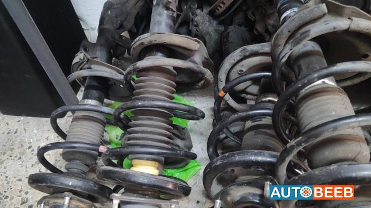  Shock Absorber Mitsubishi Lancer