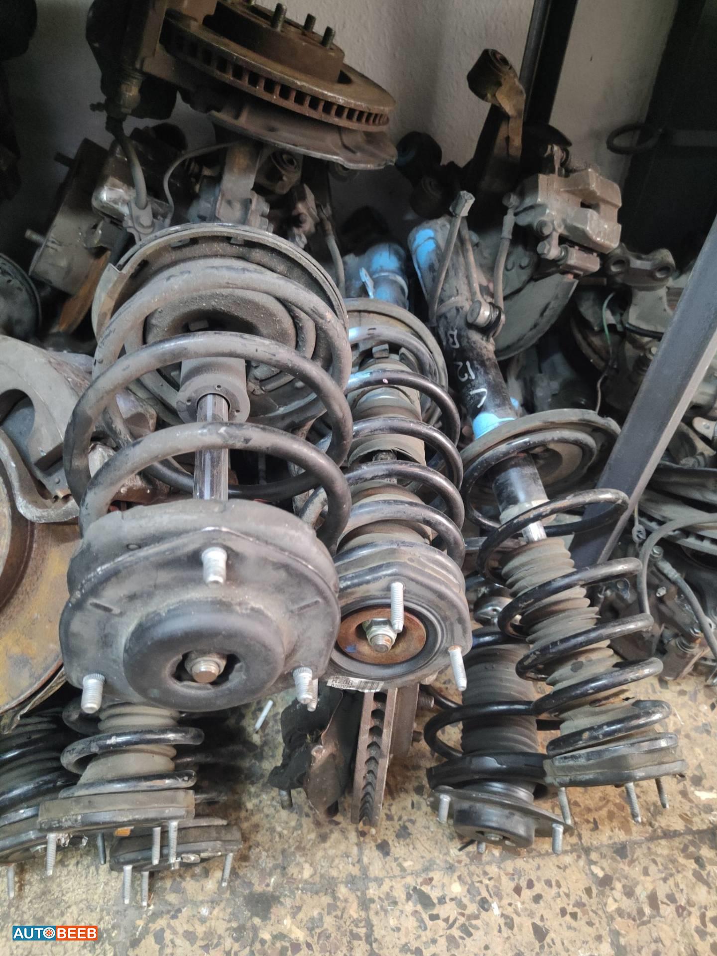  Shock Absorber Toyota Camry