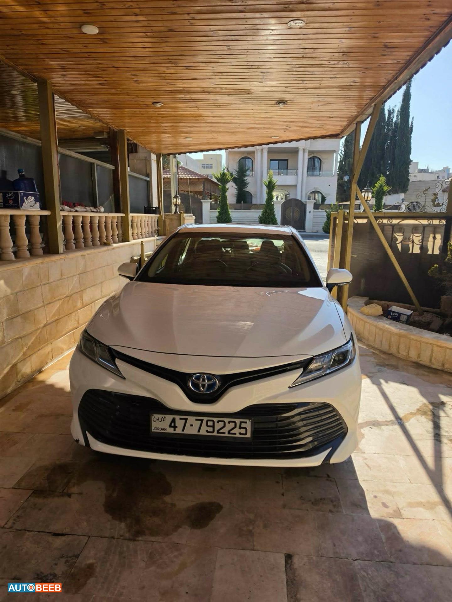 Toyota Camry 2019