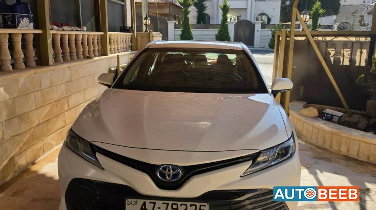 Toyota Camry 2019
