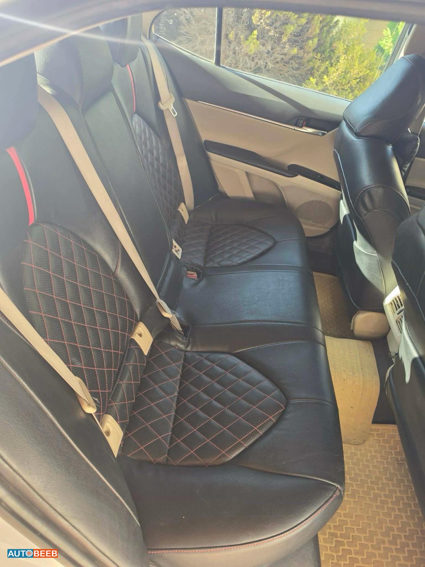 Toyota Camry 2019