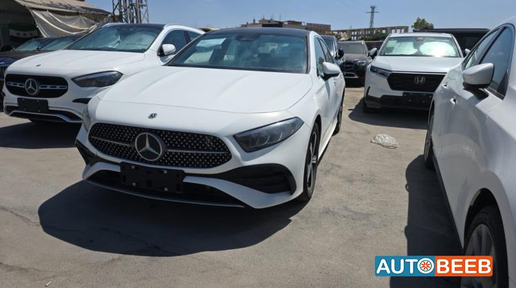 Mercedes Benz A200 2025