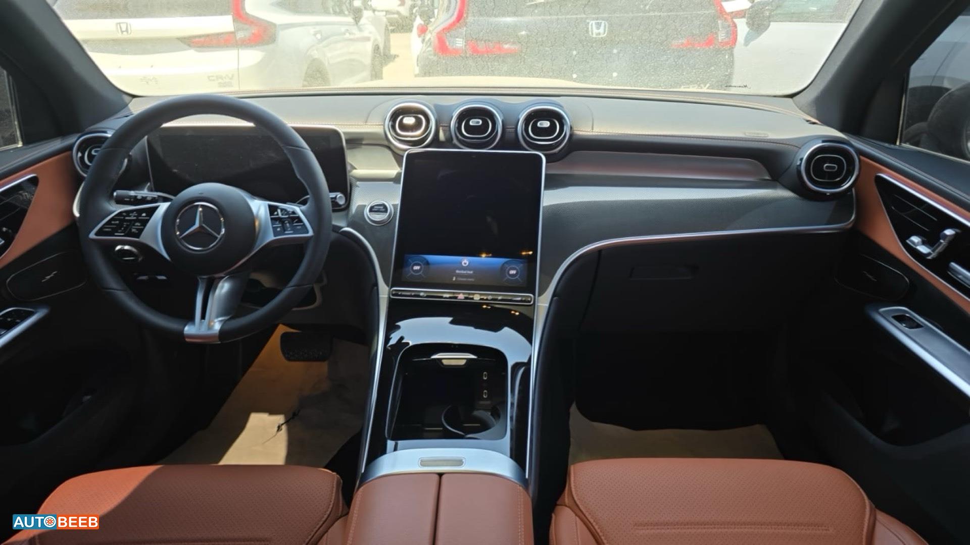 Mercedes Benz GLC250 2025