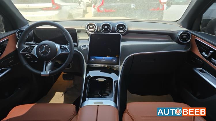 Mercedes Benz GLC250 2025