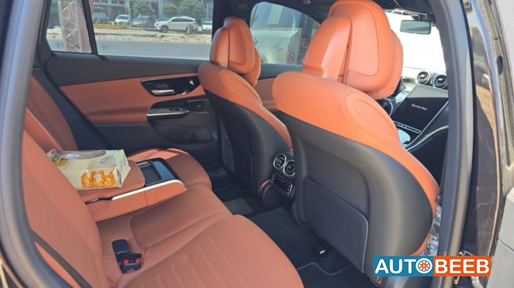 Mercedes Benz GLC250 2025