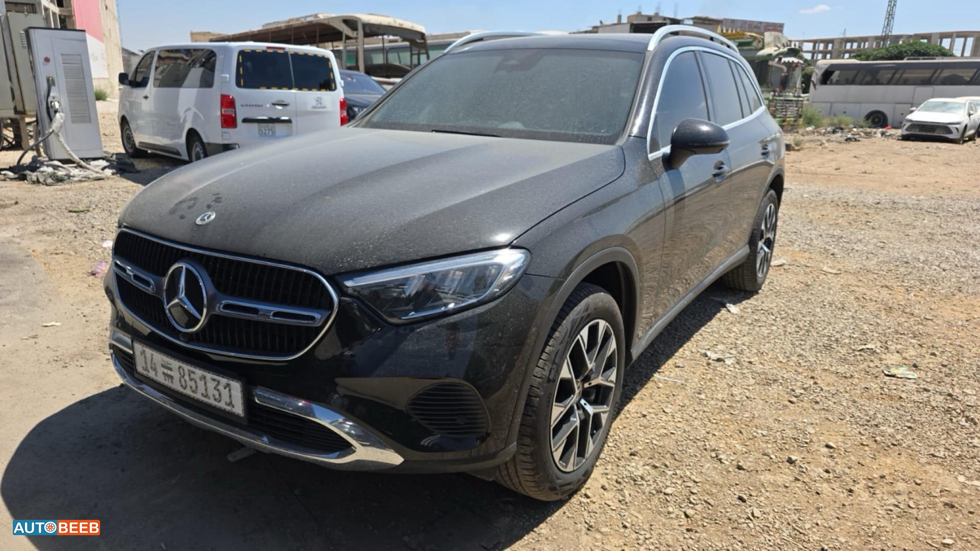 Mercedes Benz GLC250 2025