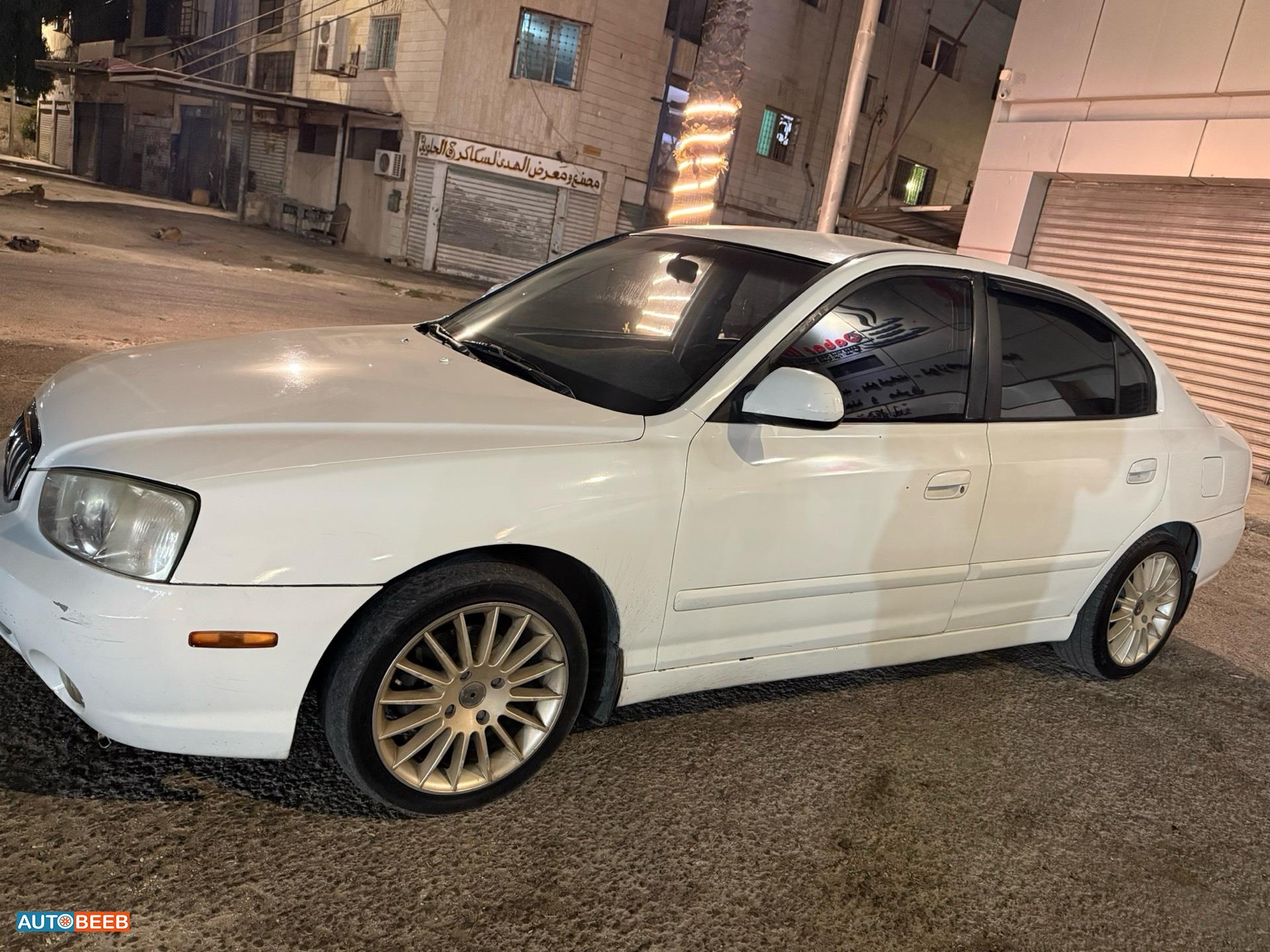 هيونداي افانتي 2000