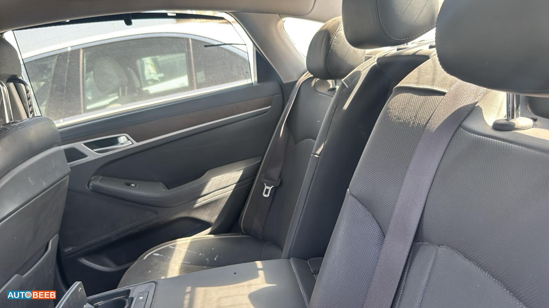 Genesis GV60 2015