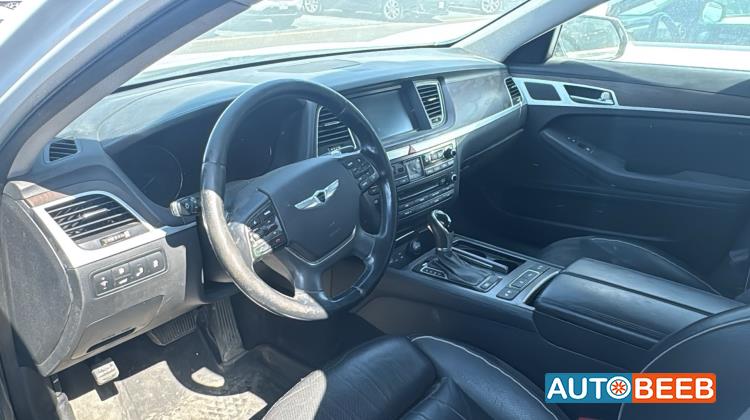 Genesis GV60 2015