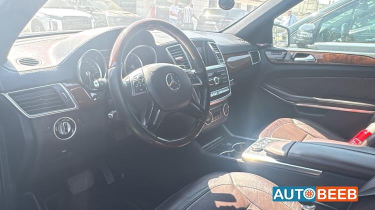 Mercedes Benz GL500 2013