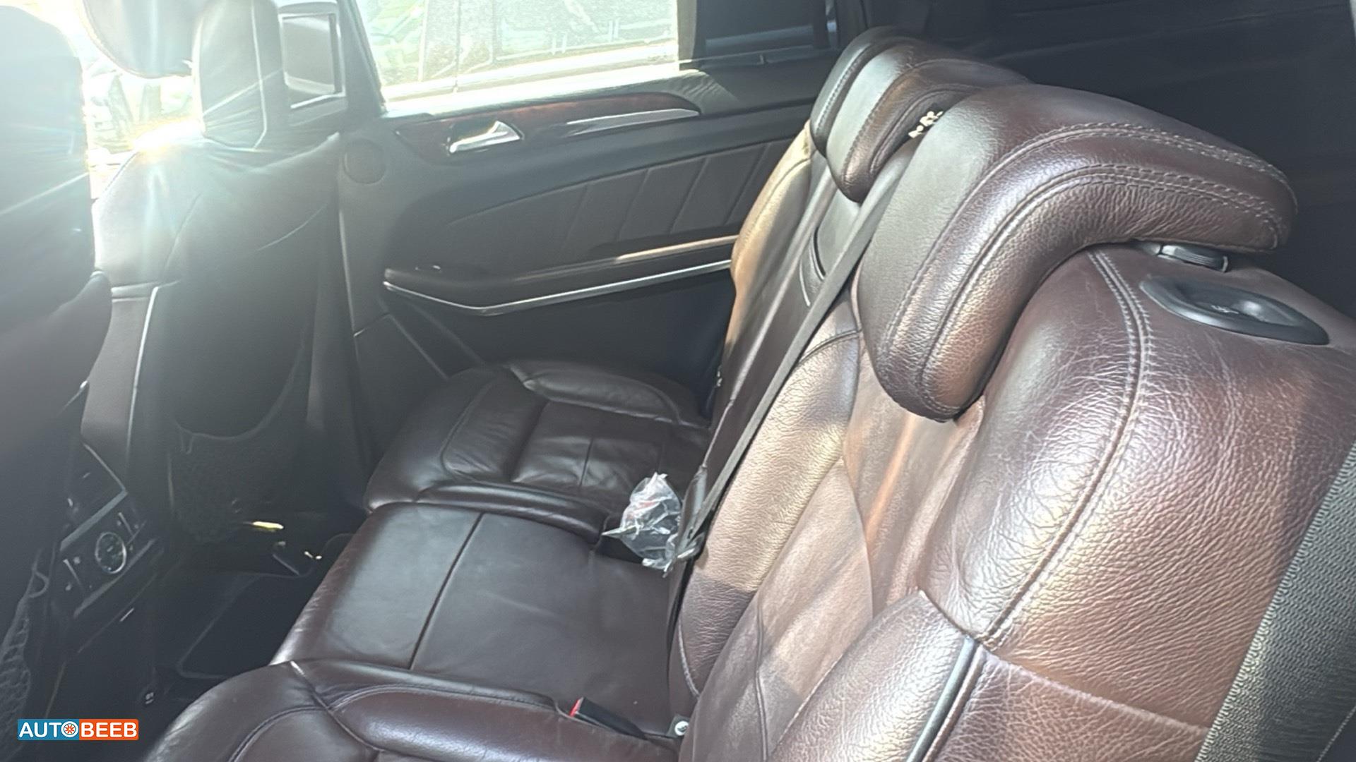 Mercedes Benz GL500 2013