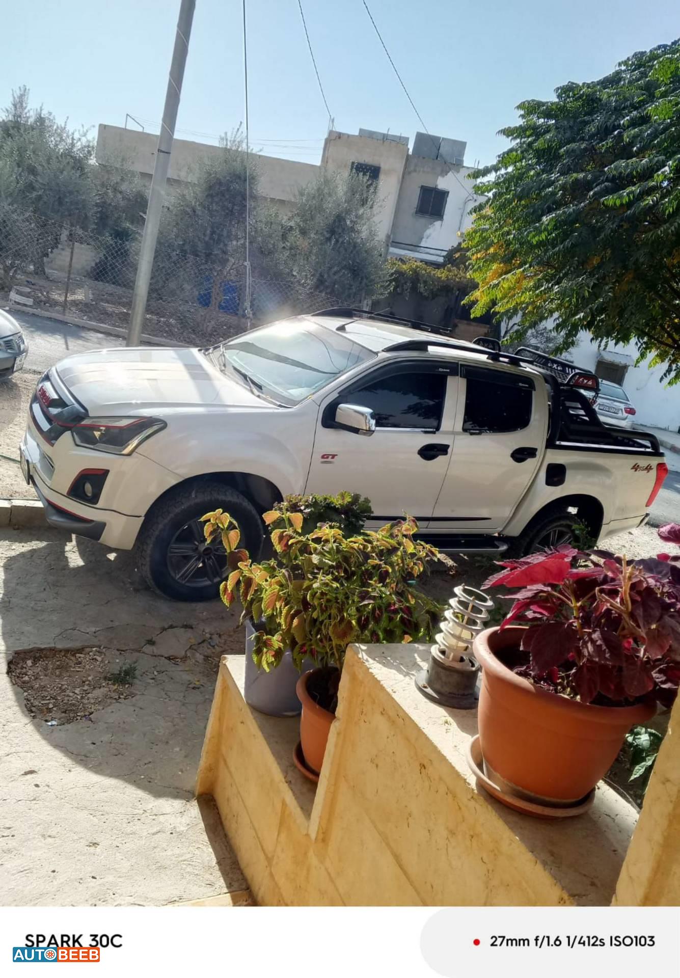 ايسوزو دي ماكس 2016