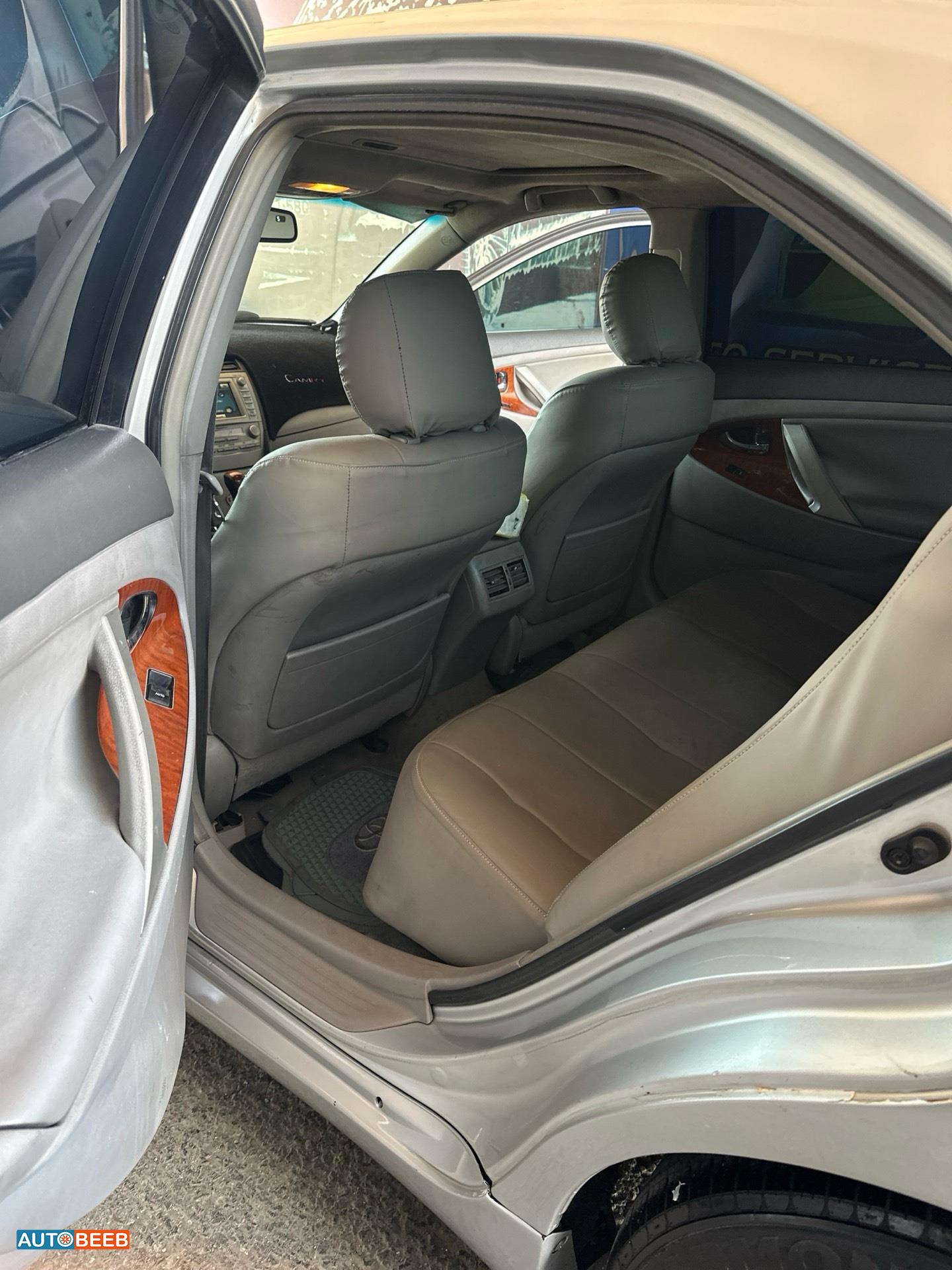 Toyota Camry 2011