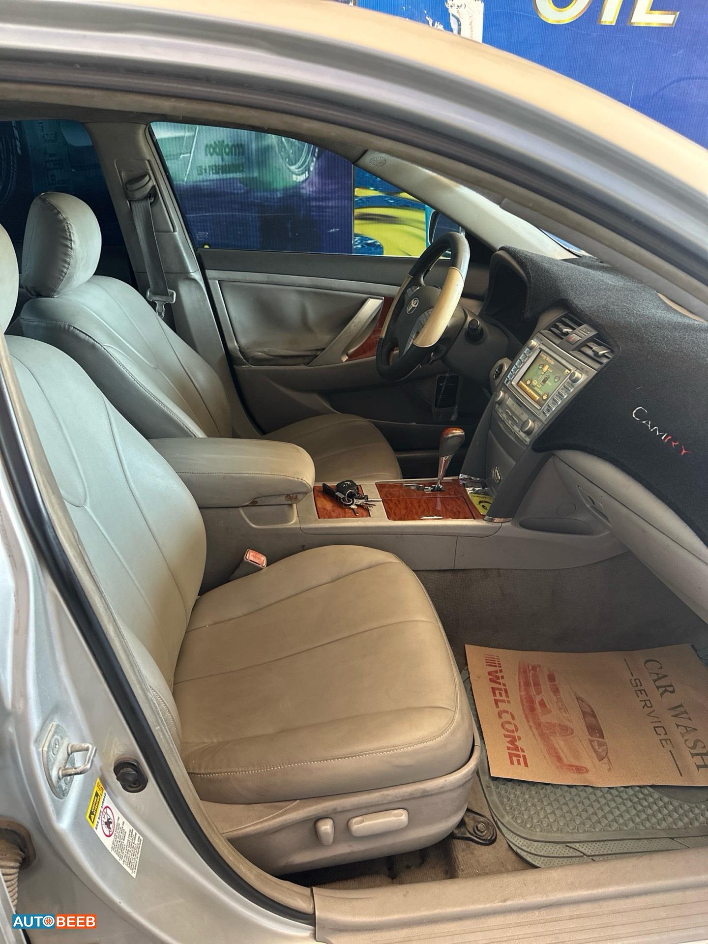 Toyota Camry 2011